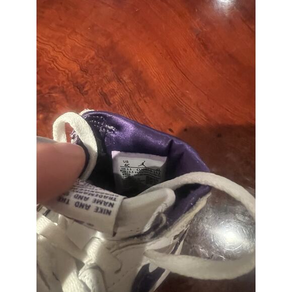 Nike Air Jordan 1 Retro High OG TD Court Purple - Picture 3 of 10